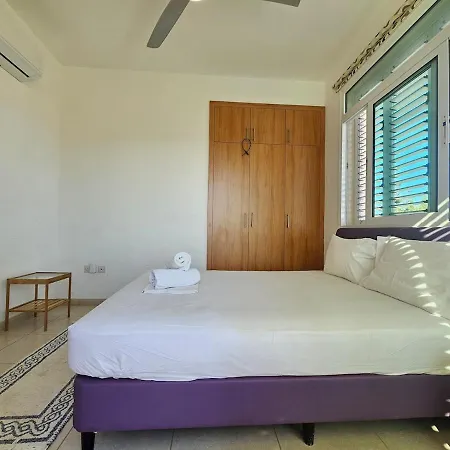 Beautiful 4 Bdr Mins Away From Fig Tree Bay! باراليمني