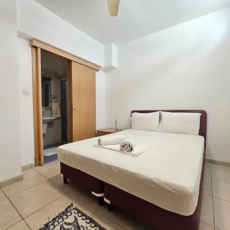 فيلة Beautiful 4 Bdr Mins Away From Fig Tree Bay! باراليمني