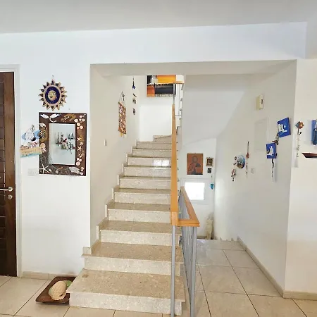 فيلة Beautiful 4 Bdr Mins Away From Fig Tree Bay!