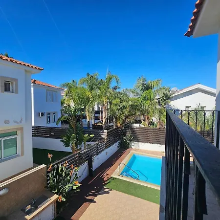 فيلة Beautiful 4 Bdr Mins Away From Fig Tree Bay! *